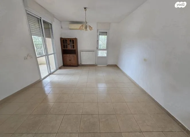דירת 4 חדרים בארמון הנציב